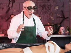 Velika rit, Velik kurac, Velike joške, Fafanje, Rjavolaska, Doggystyle, Milf, Joške