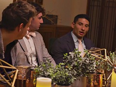 Anál, Lízaní zadků, Stříkání spermatu, Fetiš, Gay, Venku, Bazén, Tetování