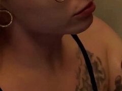 Store bryster, Bukkake, Piercing, Tatovering