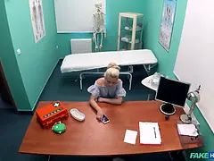 Faux hospital - doctors getting fellatios and fiull xxx from patients