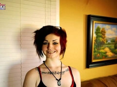 Amateur, Gros seins, Brunette brune, Plantureuse, Solo, Suçant, Jouets, Vibromasseur