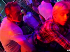 Grupni, Hardcore, Poljubljanje, Lezbijke, Zabava, Pornozvezde, Svingerji, Trojček