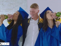 Kont, Zwart, Pijpbeurt, Bruinharig, Hardcore, Likken, Rijden, Trio