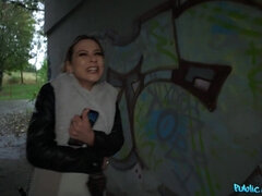 Μεγάλος πούτσος, Πίπα, Ευρωπαίος, Λεφτά, Φυσικά βυζιά, Πρώτου προσώπου, Πραγματικότητα, Πουτάνα