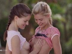 Rit, Poljubljanje, Lezbijke, Samozadovoljevanje, Koščena, Odstranjevanje, Najstnice, Joške