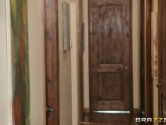 Zadek, Blondýna, Podvádění, Pár, Péro, Olej, Krátké vlasy, Voyeur