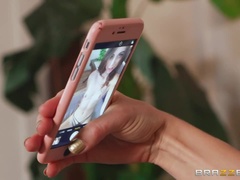 Anál, Brunetka, Podvádzanie, Pár, Na psíka, Prirodzené prsia, Z pohľadu účastníka, Manželka