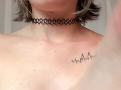 Amatör, Fetisch, Fotfetisch, Hårig, Kort hår, Solo, Tatuering