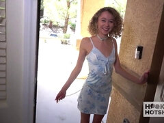 18 éves, Szőke, Édes, Kőkemény, Hd, Filigrán alkatú, Durva, Tini