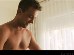 Culo grosso, Imbrogliare, Famiglia, Sega, Jeans, Leccata, Figa, Giochi con tette