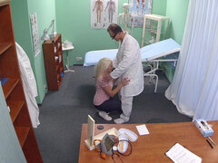 Amateur, Rubia, Mamada, Médico, Pajear, Enfermera, Oficina, Uniforme