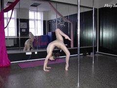 Grote kont, Fetisj, Hardcore, Hd, Kut duiken, Russisch, Alleen, Tieten likken