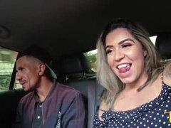 Leie, Grosser arsch, Latina, Natürlichen titten, Öffentlich