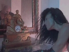 Cumizás, Gesztenyebarna, Szájba élvezés, Olasz, Érett feleség, Harisnya, Hármas, Régebbi évjáratú pornó