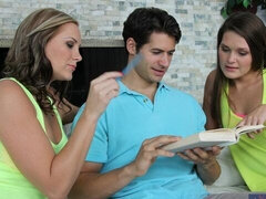 Hatalmas hátsó, Monumentális dákó, Tekintélyes didik, Cumizás, Kutya póz, Két nő, Érett feleség