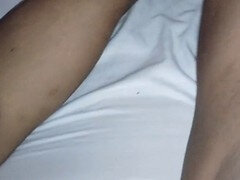 18 anni, Zia, Bagno, Imbrogliare, Università, Fidanzata, Casalinga, Indiana