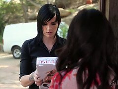 Røv, Brunette, Ældre lækkre kvinde, Lesbisk, Slikning, Mor jeg gerne vil kneppe, Tatovering, Teenager