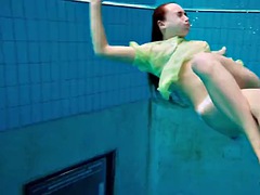 Poilue, Hard, Piscine, Public, Russe, Adolescente, Nénés, Sous marin