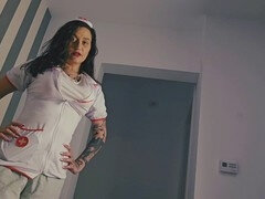 捕まる, 中出し, 医者, 手コキする, 淫乱熟女, ユニフォーム