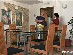 Анальный секс, Большой член, Большие сиськи, Семяизвержение, Секс без цензуры, Итальянки, Зрелые, Сиськи