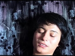 18 χρονον, Ερασιτέχνης, Όμορφη, Ξανθιά, Μελαχροινή, Συμπαθητική, Μουνί, Έφηβος