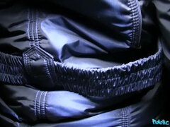 Enthousiasteling, Grote mammen, Sperma shot, Hondjeshouding, Sperma in gezicht, Buiten, Gezichtspunt, Openbaar