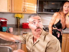 Bad, Grosser arsch, Grosse titten, Blasen, Handjob, Milf, Titten, Nass