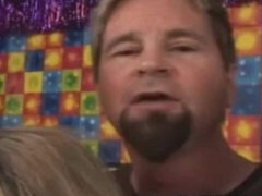 Kont, Blond, Vrouw, Natuurlijke tieten, Orgie, Zuigen, Tatoeage, Tieten likken