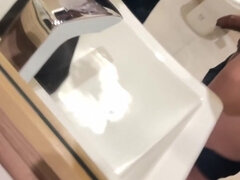 Frau, Interrassisch, Masturbation, Orgasmus, Im freien, Öffentlich, Solo, Thai