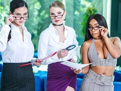 큰 엉덩이, 큰 음경, 큰 가슴, 오랄섹스, 도기스타일, 포섬, 빼빼한, 청소년