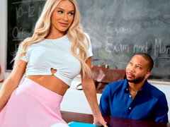 Stor stjärt, Stor kuk, Blondin, Avsugning, Doggystyle, Mellanrasig, Mager, Tonåring