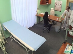 Amateur, Médecin, En levrette, Doigter, Bureau, Chatte, Uniforme, Voyeur