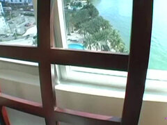 Большая жопа, Большие сиськи, Минет, Брюнетки, Сперма во рту, Семяизвержение, Межрасовый секс, Киски