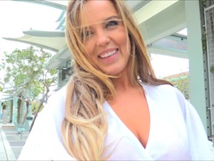 Extrême, Talons, Massage, Masturbation, Orgasme, Public, Solo, Gicler