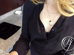 Μεγάλος πούτσος, Τακούνια, Ώριμη γυναίκα