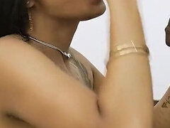 18, Stor rumpe, Stor kukk, Kukk suging, Dobbel penetrering, Tenåring