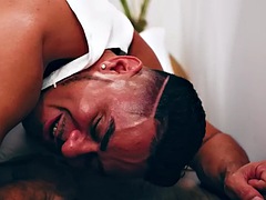 Nana, Double pénétration, Faciale, Homosexuelle, Branlette thaïlandaise, Interracial, Suçant, Plan cul à trois