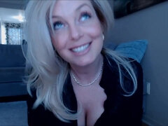 Let Stepmom Show You A Few Things Before Daddy Come Back