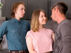 Stor rumpe, Kukk suging, Bakfra, Runke, Hardcore, Kjøkken, Naturlige bryster, Tenåring