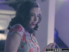 Κώλος, Σαδομαζοχιστικό, Μελαχροινή, Δαντέλα, Σκλάβος, Χτύπημα, Καλσόν, Τρίο