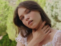 Amatéři, Velký zadek, Brunetka, Prstění, Masturbace, Venku, Vyholené, Sólo