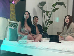 18 jaar, Enthousiasteling, Pijpbeurt, Kwartet, Natuurlijke tieten, Orgie, Feest, Tiener