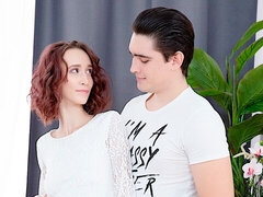 Veľké péro, Brunetka, Drobunké, Vyholené, Krátke vlasy, Vychudnutá, Teenka, Kozičky