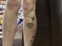 Amatőr, Gesztenyebarna, Európai, Szőrös, Érett koros, Zoknik, Egyedül, Tetkó