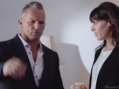 Zadek, Ložnice, Brunetka, Podvádění, Evropské, Výprask, Pička, Kozičky