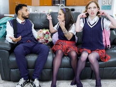 18 anos, Bundão, Pauzão, Transar de quatro, Gang bang  sexo grupal suruba, Interracial, Melharucos naturais, Tetas