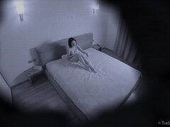 Peeping 2 - Alla B