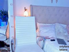 Amatööri, Tyttö, Kauniit, Isot tissit, Suihinotto, Latinankieli, Julkinen, Tissit