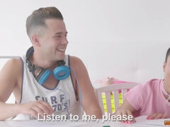 Blondynka, Chłopak, Kutas, Mamuśka, Rosyjski, Nastolatki, Trójkąt