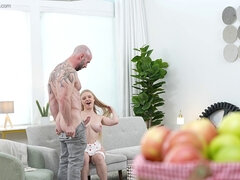 Amerikaner, Blond, Kukk suging, Ansiktssperm, Hardcore, Hd, Slikking, Petite